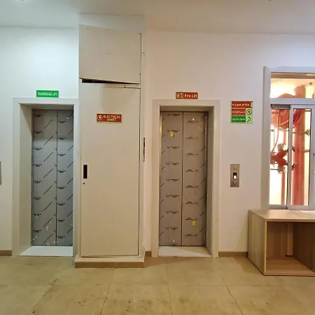 Lite - Dadar West Apartment *