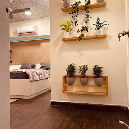 Apartment Rahuls - Near Kokilaben