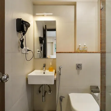 Zen Private 3Bhk In Bandra *