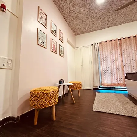Apartment Rahuls - Near Kokilaben