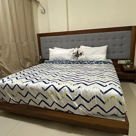 Apartment 2bhk Near Powai Hiranandini-star Homes *