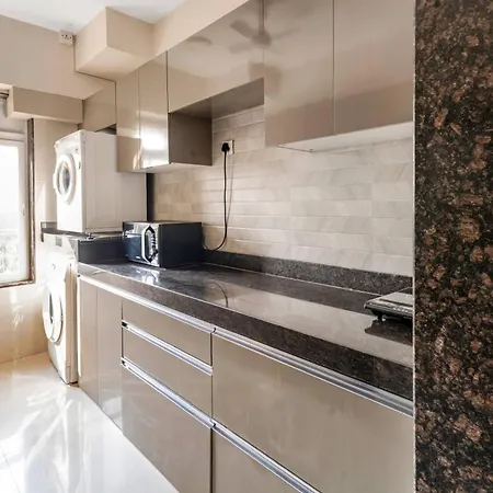 Tao Private 3bhk In Bandra Apartment *