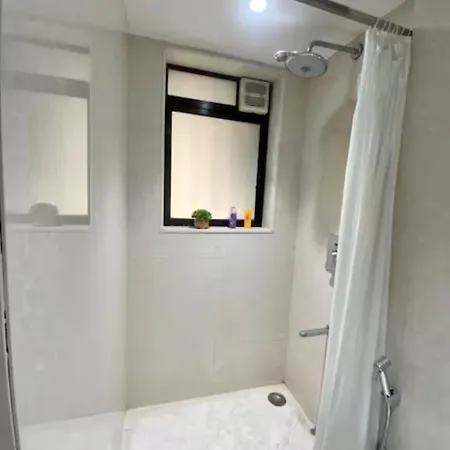 Connekthomes - Luxurious Modern Bliss In Bandra - 6br