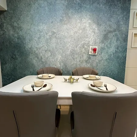 Apartment The Royal Abode