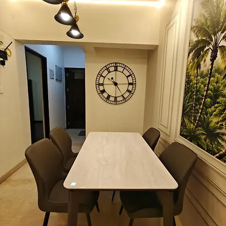 The Crest Bkc *