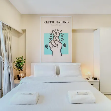 Zen Private 3Bhk In Bandra Apartment