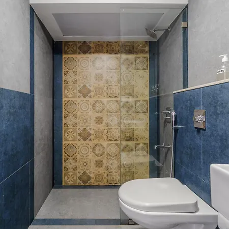 Zen Private 3Bhk In Bandra Apartment *