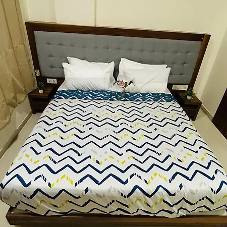 Apartment 2bhk Flat Near Hiranandini Powai- Star Homes