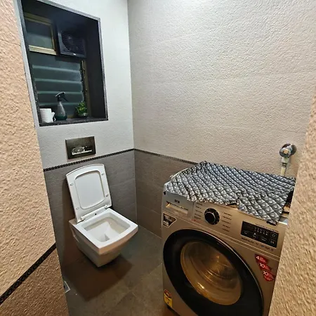 The Royal Abode Apartment *