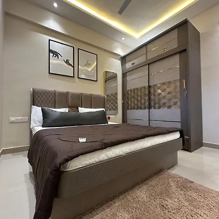 Apartment Izaara - 15 Mins From Lilavati & Nanavati *