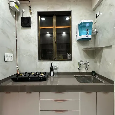 Apartment Enchante - 15 Mins From Lilavati & Nanavati *