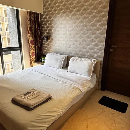 Ov Premium Near Bkc By Square One Apartment *