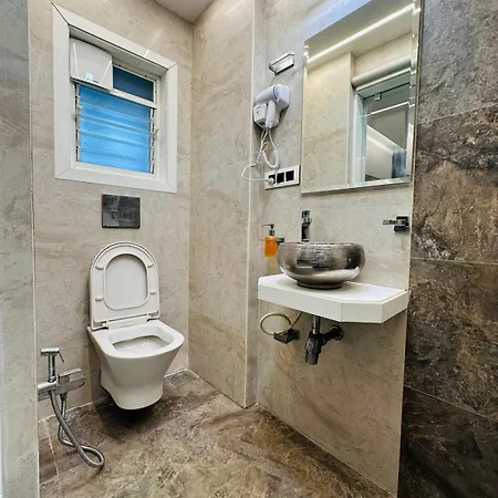 Apartment The Hidden Bliss - Near Nesco
