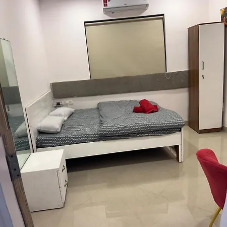 2bhk By The Sea Carters * Mumbai
