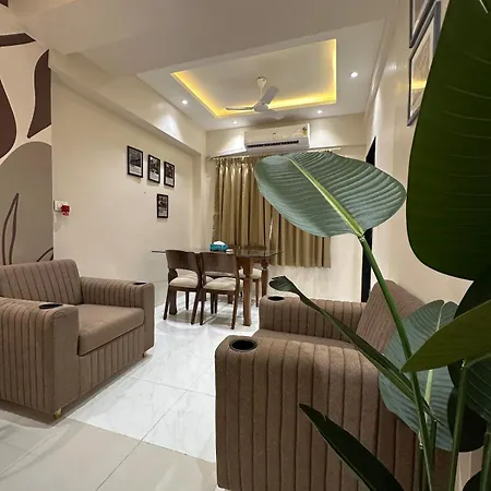 Izaara - 15 Mins From Lilavati & Nanavati Apartment Mumbai