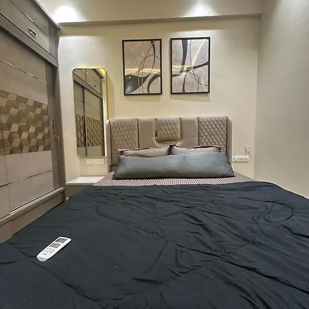 Apartment Izaara - 15 Mins From Lilavati & Nanavati *