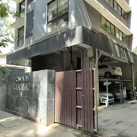 Connekthomes - Luxurious Modern Bliss In Bandra - 6br * Mumbai