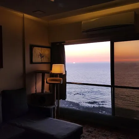 Ocean 360 Sea Facing Apartment- 1401 * Mumbai