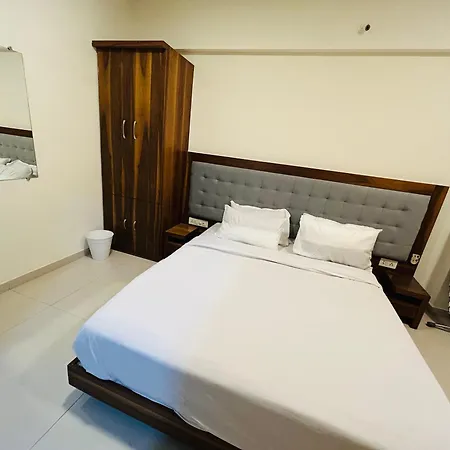 Apartment 3bhk Near View Powai-star Homes Mumbai