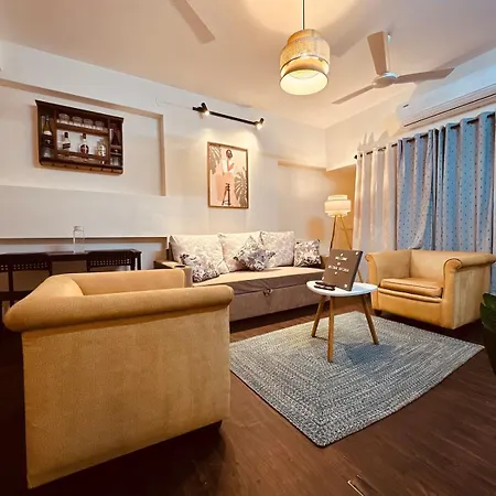 Apartment Rahuls - Near Kokilaben