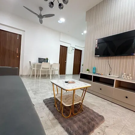 Apartment Rahuls Oasis *