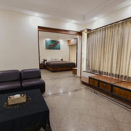 Bachis Nest Luxury 5bhk With Lawn And Terrace * Mumbai