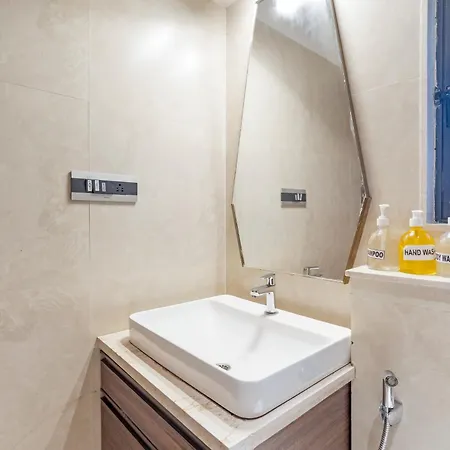 Ov Premium Near Bkc By Square One Apartment
