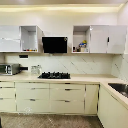 Rahul's Retreat Jacuzzi Apartment Mumbai