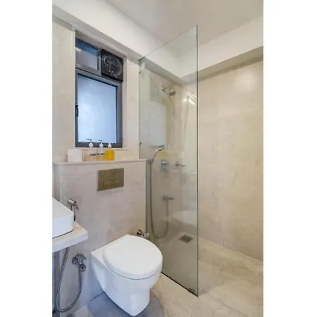 Ov Premium Near Bkc By Square One * Mumbai