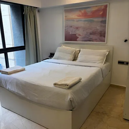 Apartment Ov Premium Near Bkc By Square One *