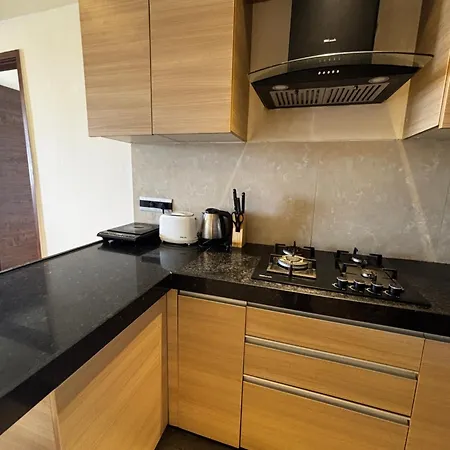Ov Premium Near Bkc By Square One * Mumbai