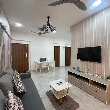 Apartment Rahuls Oasis