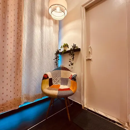 Apartment Rahuls - Near Kokilaben Mumbai