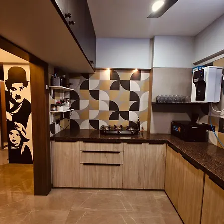 Apartment Ocean Whisper - 2 Mins From Kokilaben Hospital
