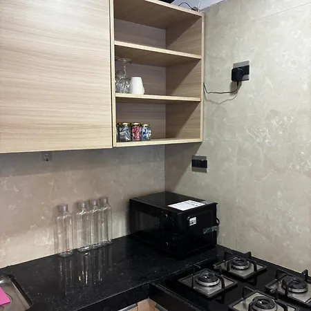 Ov Premium Near Bkc By Square One Apartment