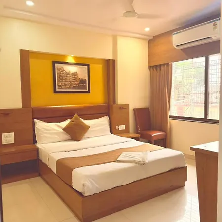 Crystal Luxury Hotel