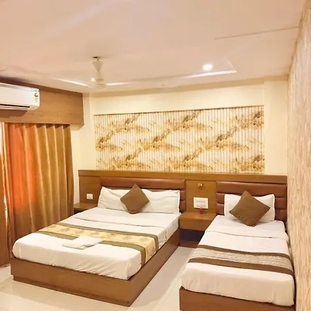 Crystal Luxury 2* Mumbai