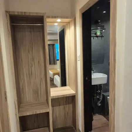 Amar Residency Near Kokilaben Hospital