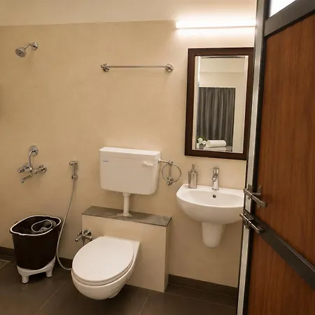 Hotel Pinakii Comfort Suites, Prabhadevi Mumbai