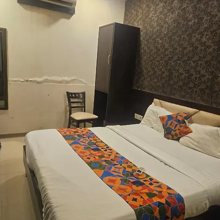 Crown Aadoree - Near Airport, Bkc Visa Consultant , Jio Convention Centre