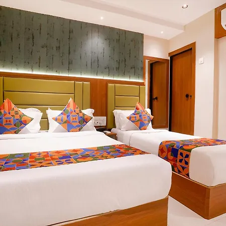 Hotel Fabhotel Ruby Grand