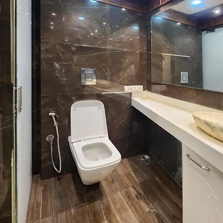 Villa 5 Bhk Peacock Perch Luxury Spacez