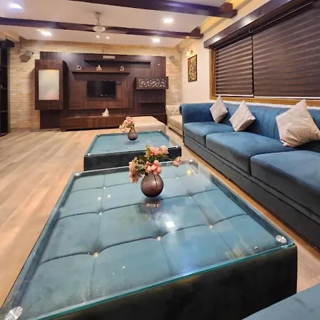 5 Bhk Peacock Perch Luxury Spacez *