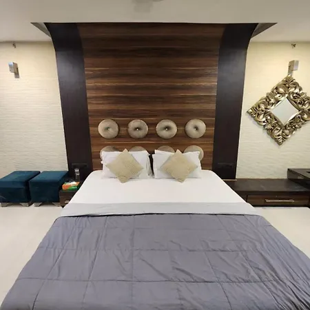 Villa 5 Bhk Peacock Perch Luxury Spacez Mumbai