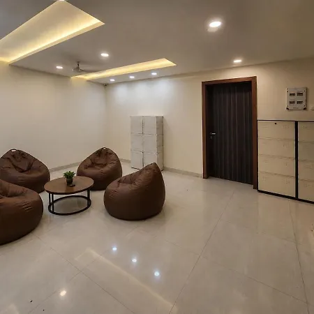 5 Bhk Peacock Perch Luxury Spacez *