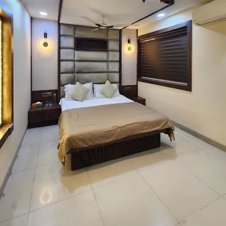 5 Bhk Peacock Perch Luxury Spacez Mumbai