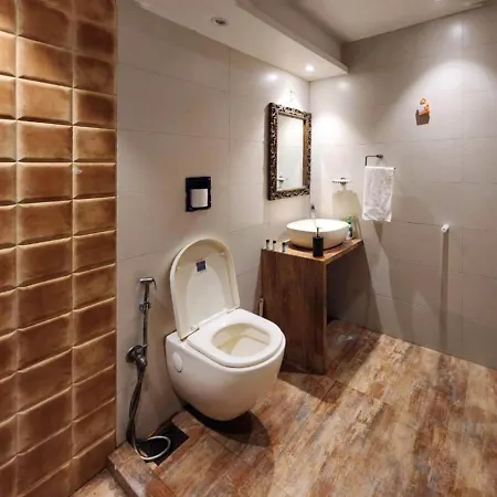 5 Bhk Peacock Perch Luxury Spacez *