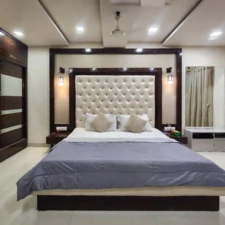 Villa 5 Bhk Peacock Perch Luxury Spacez Mumbai