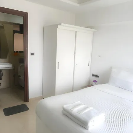 Marbella Near Bkc Pool, Wi-fi, Kitchen *