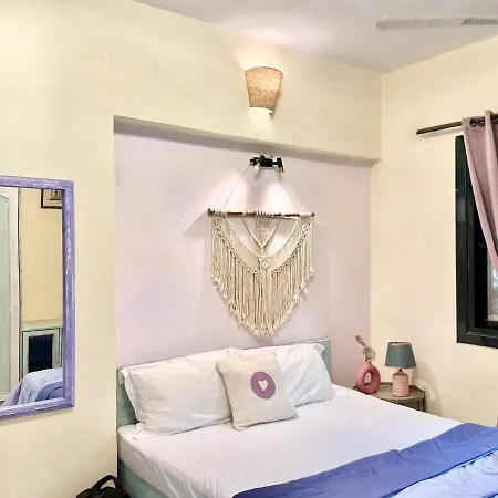 Apartment Bliso Blossom - Spacious In Bandra With Fast Wifi